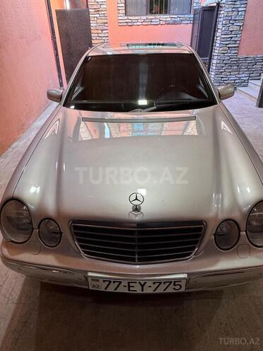 Mercedes E 240 2000, 300,000 km - 2.4 l - Bakı