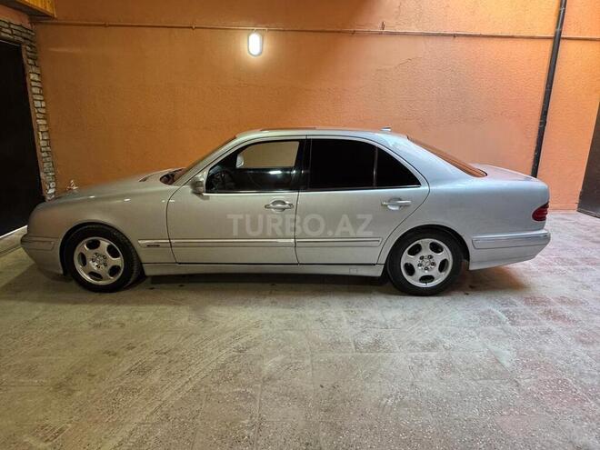 Mercedes E 240 2000, 300,000 km - 2.4 l - Bakı