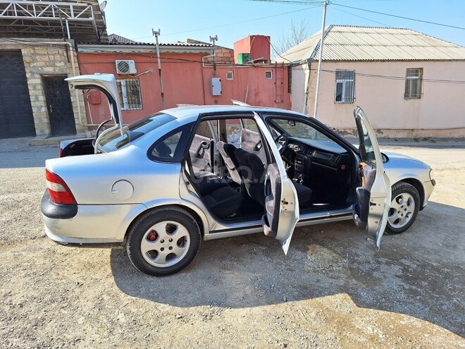 Opel Vectra 1996, 416,000 km - 1.6 l - Bakı