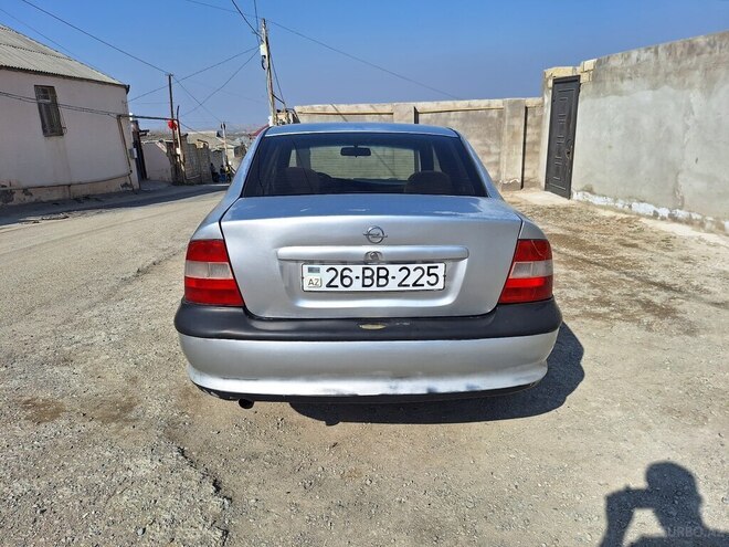Opel Vectra 1996, 416,000 km - 1.6 l - Bakı