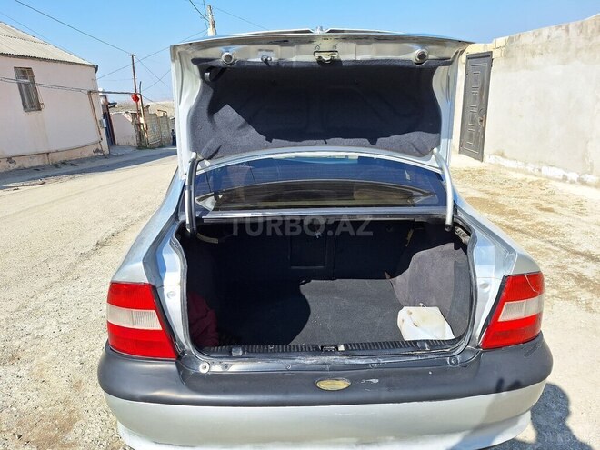 Opel Vectra 1996, 416,000 km - 1.6 l - Bakı