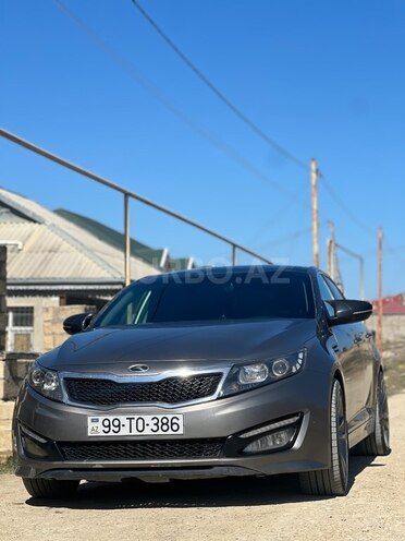 Kia Optima-4