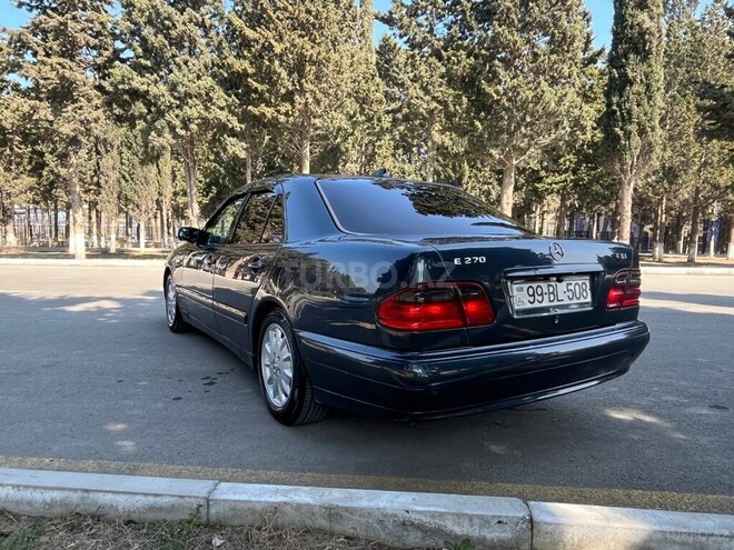 Mercedes E 270 2000, 236,000 km - 2.7 l - Sumqayıt