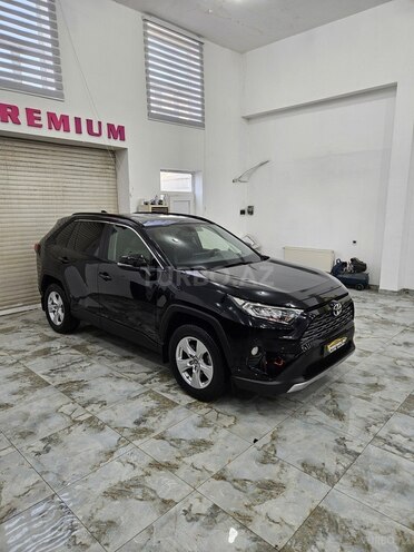 Toyota RAV4-2
