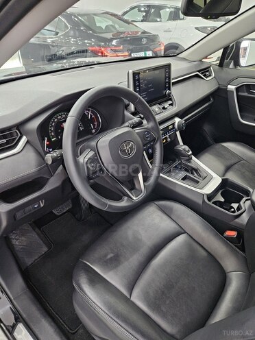 Toyota RAV4-7