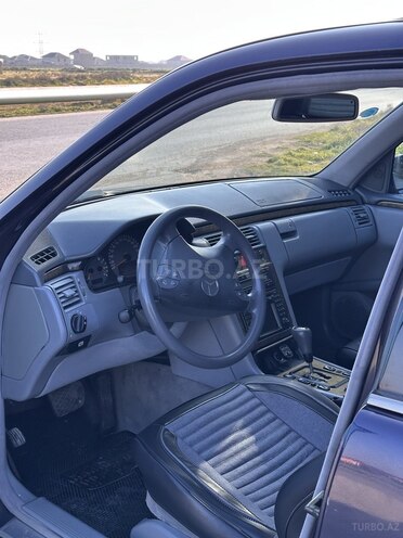 Mercedes E 320 2000, 580,000 km - 3.2 l - Bakı