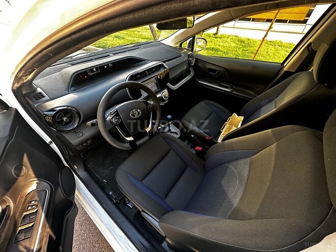 Toyota Aqua 2019, 37,300 km - 1.5 l - Bakı