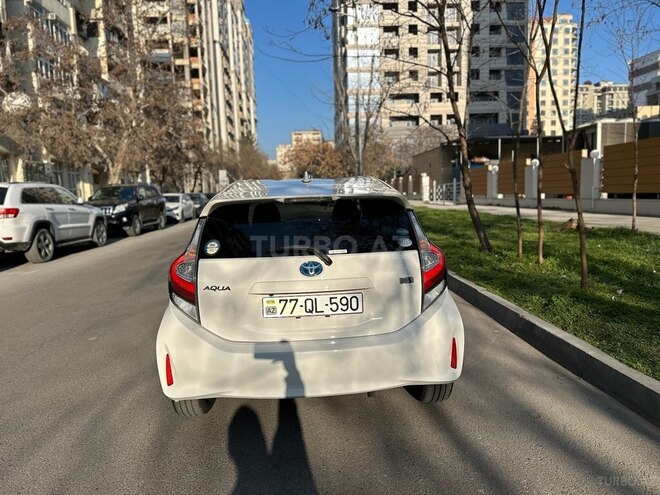 Toyota Aqua 2019, 37,300 km - 1.5 l - Bakı