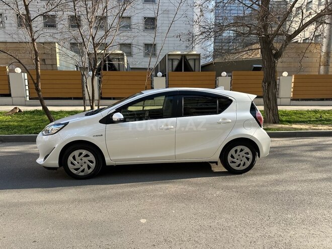 Toyota Aqua 2019, 37,300 km - 1.5 l - Bakı