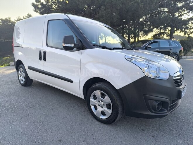Opel Combo-12