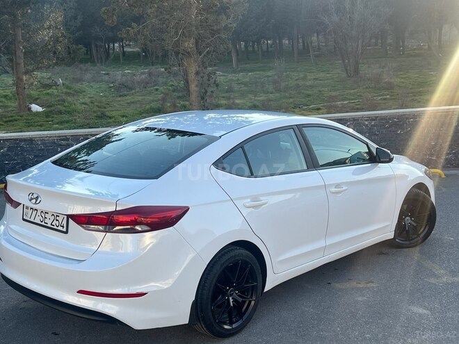 Hyundai Elantra 2018, 89,350 km - 2.0 л - Bakı