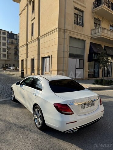 Mercedes E 220 d 4MATIC 2017, 161,000 km - 2.0 л - Bakı