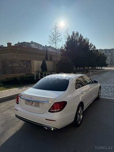 Mercedes E 220 d 4MATIC 2017, 161,000 km - 2.0 л - Bakı