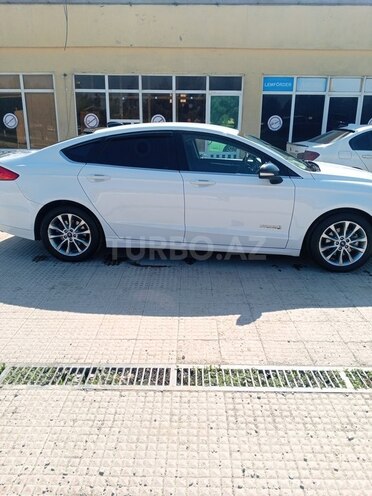 Ford Fusion (North America) 2017, 243,000 km - 2.0 l - Sumqayıt