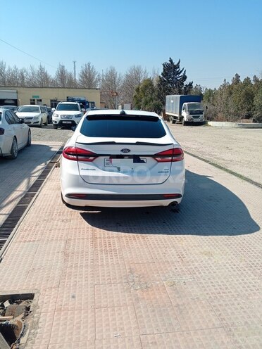 Ford Fusion (North America) 2017, 243,000 km - 2.0 l - Sumqayıt