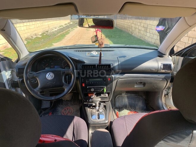 Volkswagen Passat (North America) 1999, 223,800 km - 2.0 l - Salyan