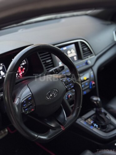 Hyundai Elantra 2018, 96,800 km - 1.6 l - Bakı