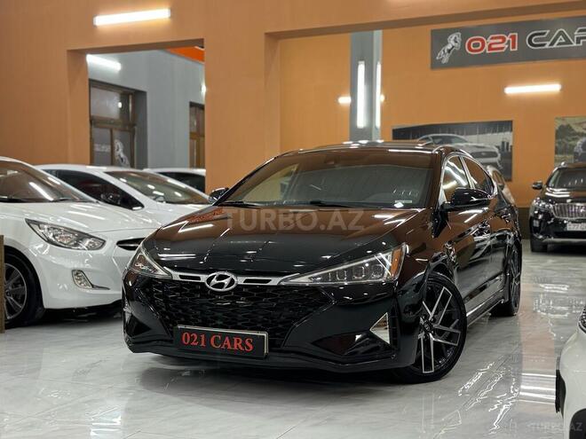 Hyundai Elantra-14