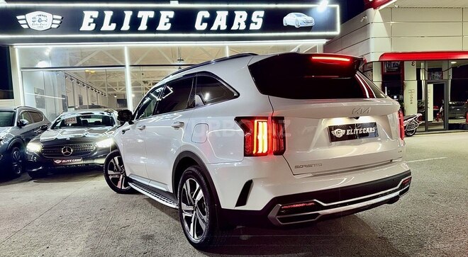 Kia Sorento 2023, 18,000 km - 1.6 л - Bakı