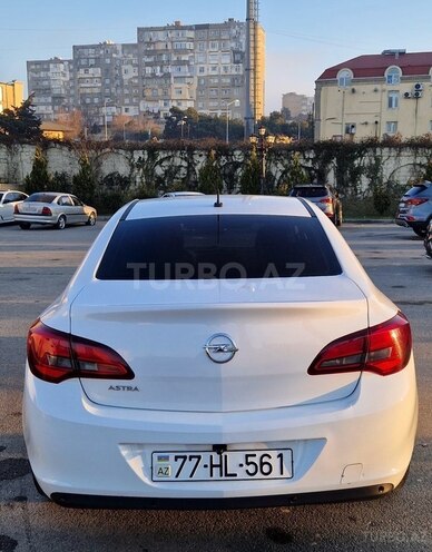 Opel Astra-3