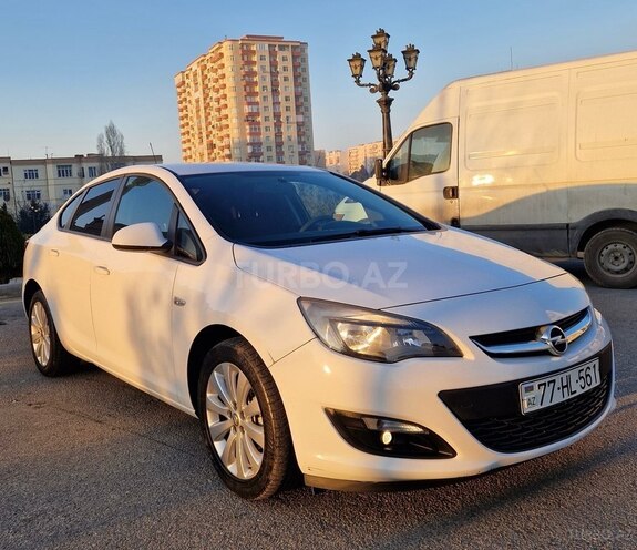Opel Astra-10