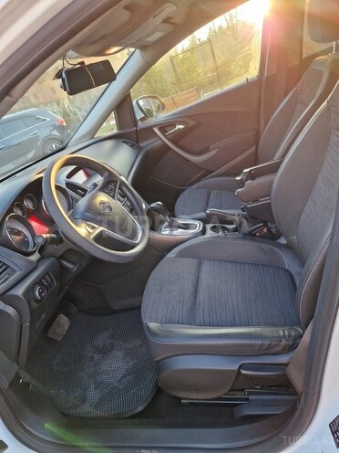Opel Astra-9