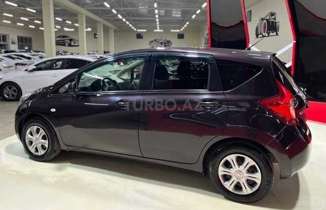 Nissan Note-7