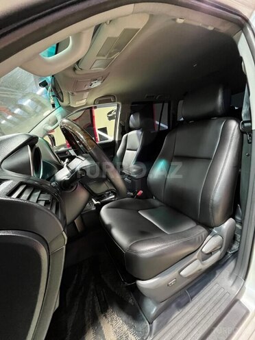 Toyota Land Cruiser Prado 2010, 177,777 km - 2.7 л - Sumqayıt