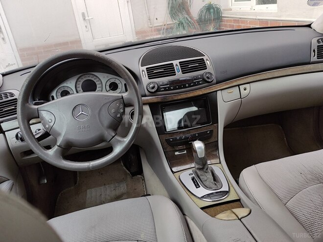 Mercedes E 270 2002, 303,670 km - 2.7 л - Bakı