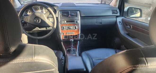Mercedes B 200-4