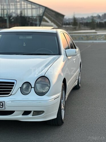 Mercedes E 220 d 2000, 450,000 km - 2.2 л - Gəncə