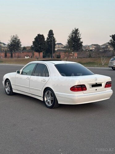 Mercedes E 220 d 2000, 450,000 km - 2.2 л - Gəncə
