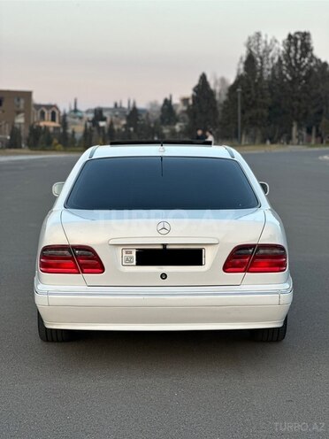 Mercedes E 220 d 2000, 450,000 km - 2.2 л - Gəncə