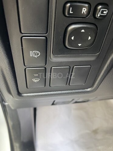 Toyota Land Cruiser Prado-14