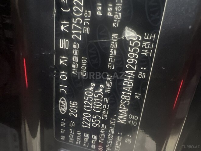 Kia Sorento-13