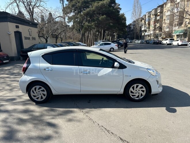 Toyota Aqua 2017, 43,800 km - 1.5 l - Bakı