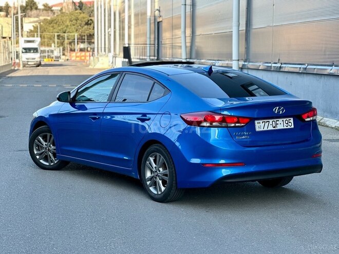 Hyundai Elantra 2016, 125,000 km - 2.0 l - Bakı