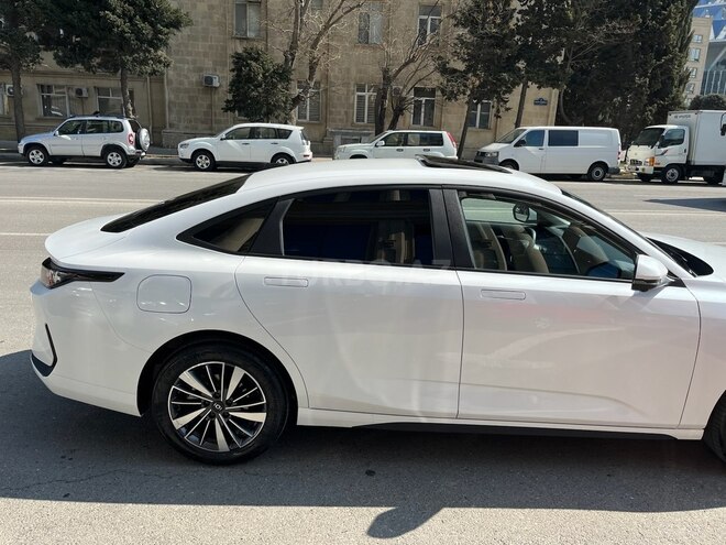 Changan Qiyuan A05 2024, 30,000 km - 1.5 л - Bakı