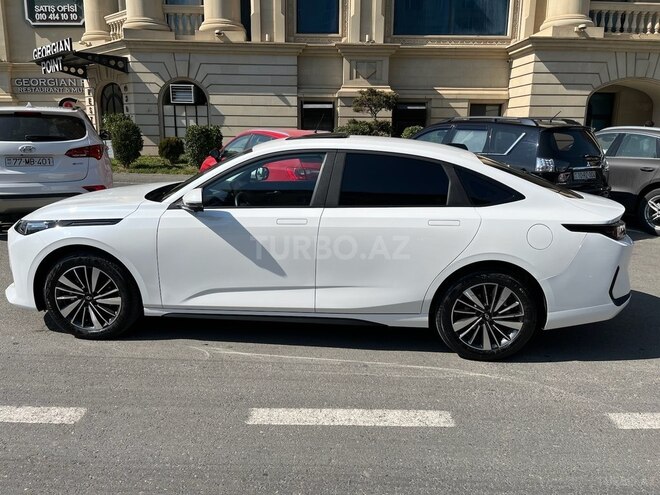 Changan Qiyuan A05 2024, 30,000 km - 1.5 л - Bakı