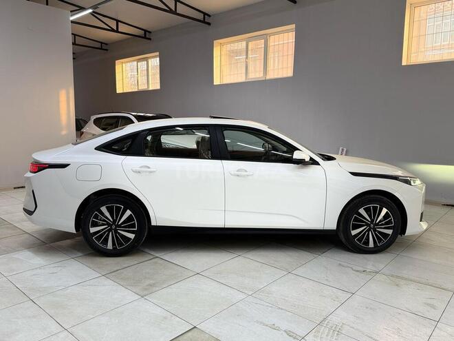 Changan Qiyuan A05 2025, 0 km - 1.5 л - Sumqayıt