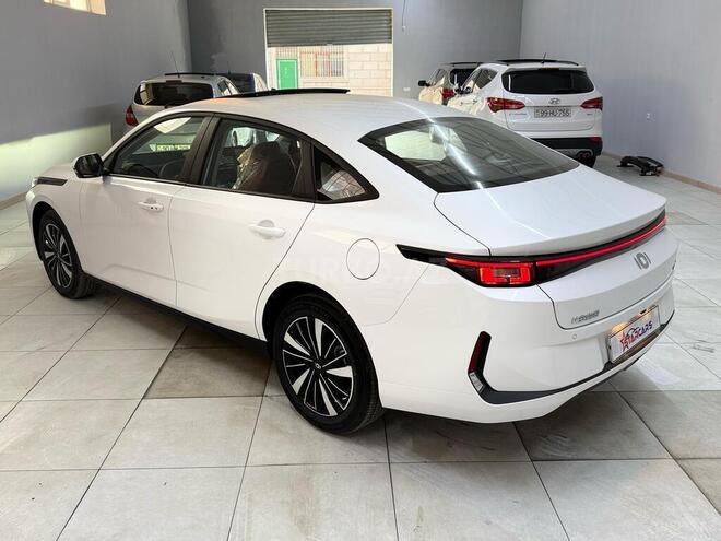 Changan Qiyuan A05 2025, 0 km - 1.5 л - Sumqayıt