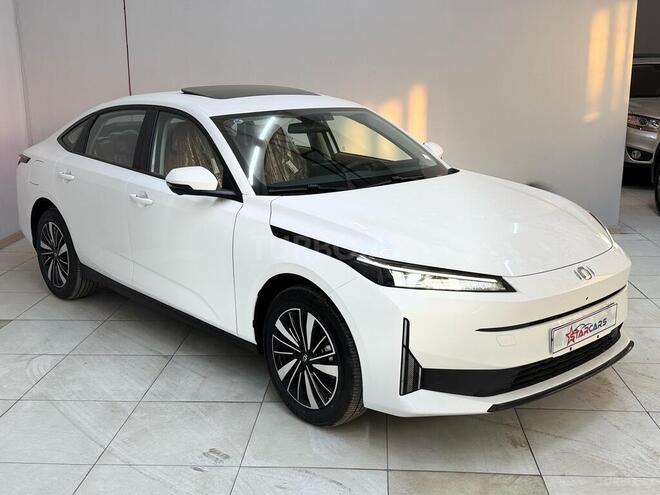 Changan Qiyuan A05 2025, 0 km - 1.5 л - Sumqayıt