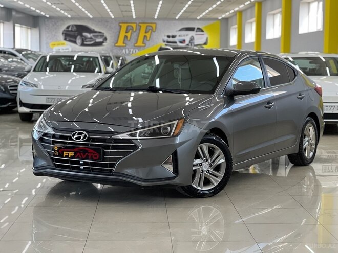 Hyundai Elantra-2