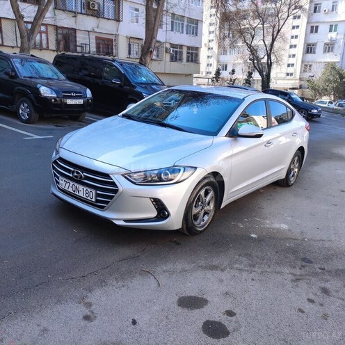 Hyundai Avante 2015, 187,000 km - 1.6 л - Bakı