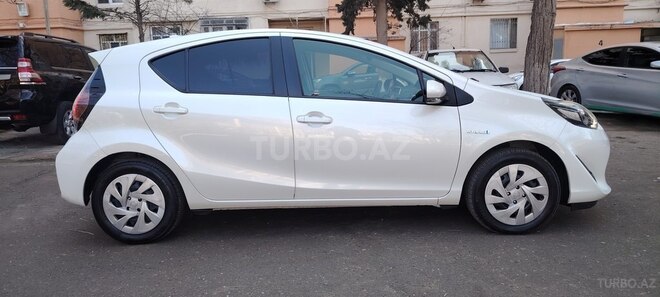 Toyota Aqua 2019, 62,500 km - 1.5 l - Bakı