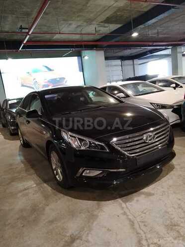 Hyundai Sonata-2