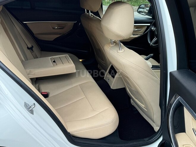 BMW 330 2017, 210,000 km - 2.0 l - Bakı