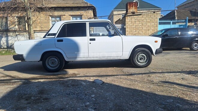 LADA (VAZ) 2107 2008, 95,000 km - 1.6 l - Yevlax