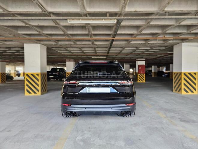 Porsche Cayenne-2