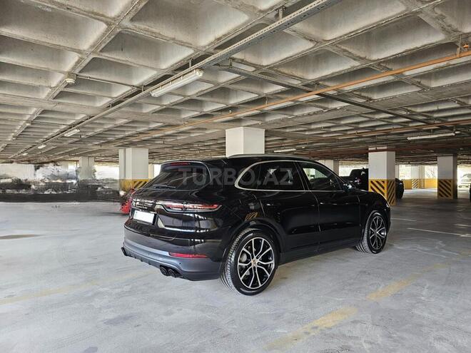 Porsche Cayenne-6